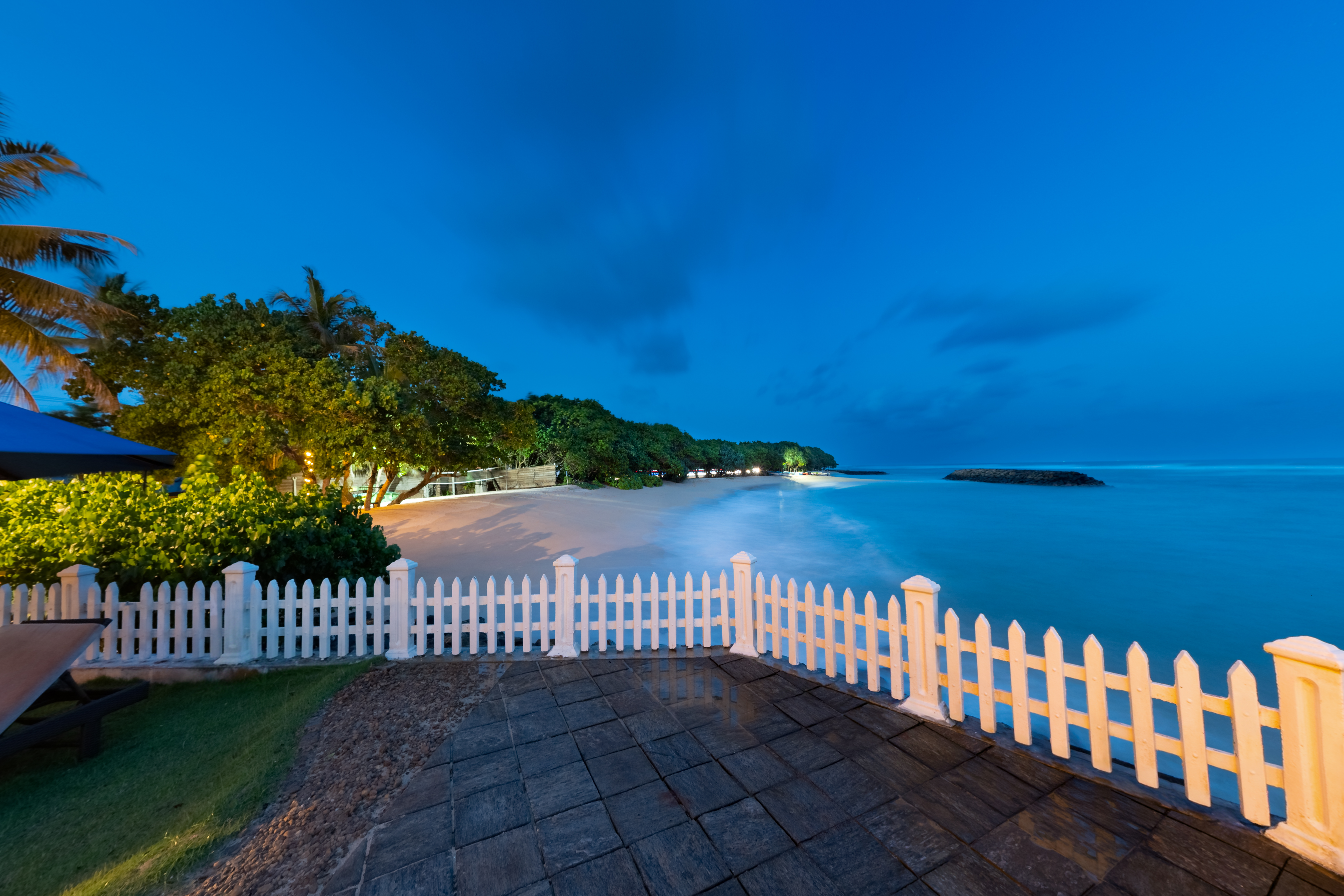 Beach seating
